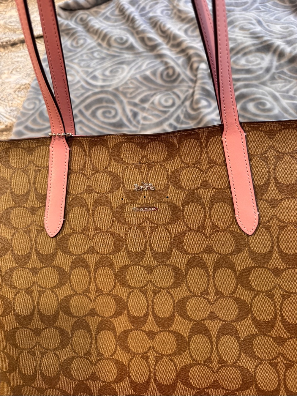 SALE! Coach Signature Large Tote Khaki & Pink Leather Pink Interior Authentic - Picture 9 of 9